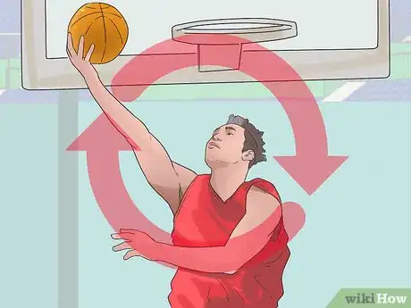 Imagen titulada Shoot a Reverse Layup in Basketball Step 10