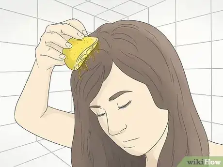 Imagen titulada Lighten Hair at Home Step 1