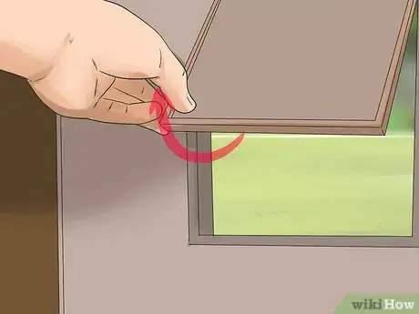 Imagen titulada Train Your Dog to Use a Dog Door Step 5