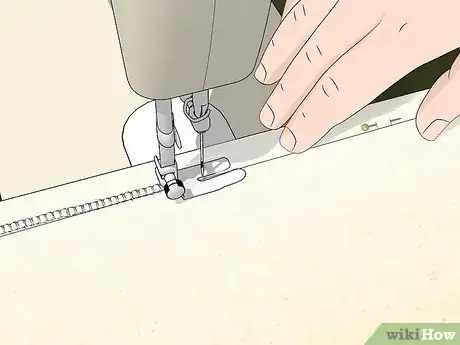 Imagen titulada Make a Sofa Slipcover Step 19