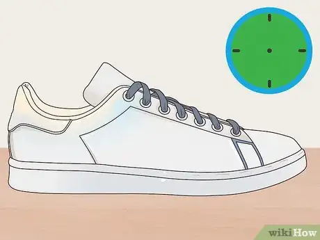 Imagen titulada Remove Jean Stains from Shoes Step 7