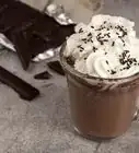 hacer chocolate caliente en un microondas