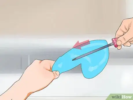 Imagen titulada Make an Easy StP (Stand to Pee) Device Step 9