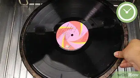 Imagen titulada Cut Vinyl Records Step 2