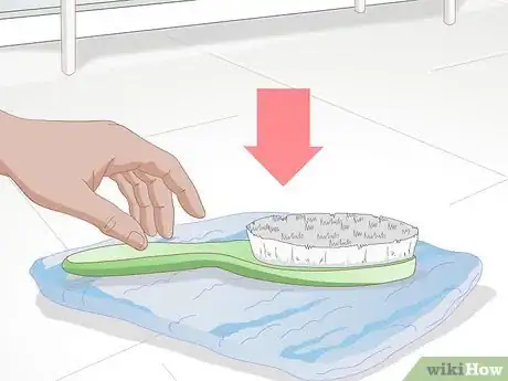 Imagen titulada Clean a Pet Brush or Comb Step 6