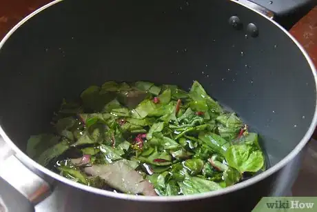 Imagen titulada Cook Beet Greens Step 11