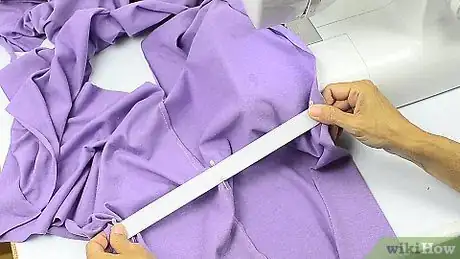 Imagen titulada Make a Simple Dress Step 9