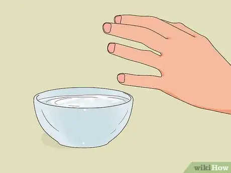 Imagen titulada Make Your Own Holy Water Step 3