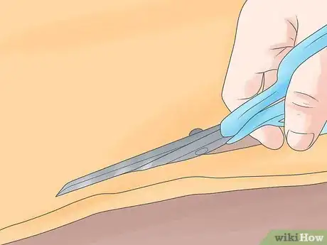 Imagen titulada Make a No Sew Fleece Scarf Step 10