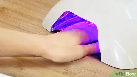 Imagen titulada Fill Nails Step 15