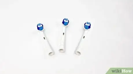 Imagen titulada Clean an Electric Toothbrush Step 10