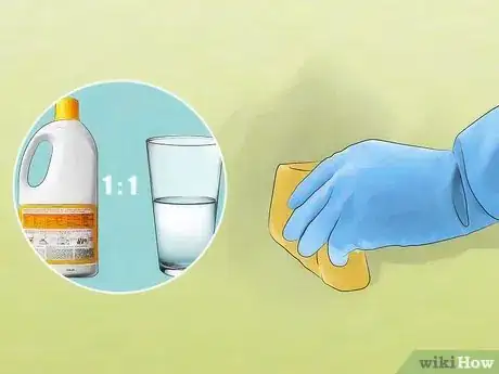 Imagen titulada Get Water Stains Off a Ceiling Step 7