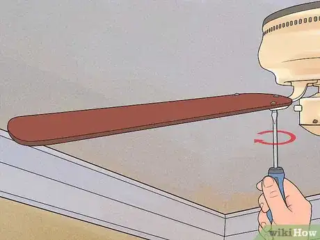 Imagen titulada Install a Ceiling Fan Step 19