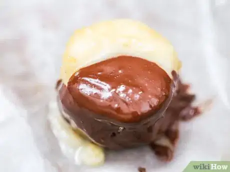 Imagen titulada Make Chocolate Covered Fruit Step 29