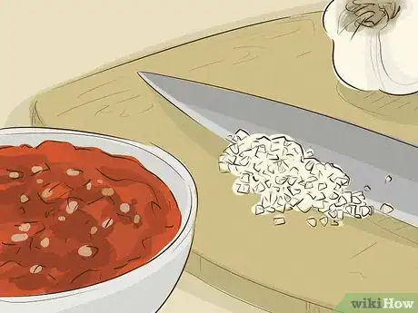 Imagen titulada Boost Your Health with Garlic Step 1