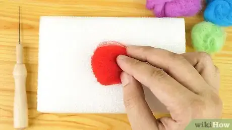 Imagen titulada Needle Felt Step 4