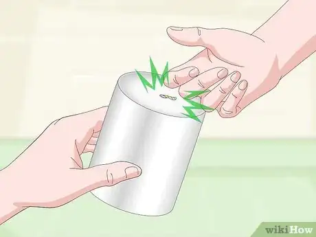 Imagen titulada Remove a Candle from a Mold Step 5