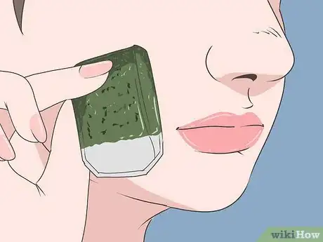 Imagen titulada Get Rid of a Blind Pimple Step 3
