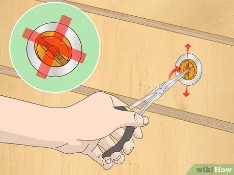 Imagen titulada Remove a Broken Key Step 2