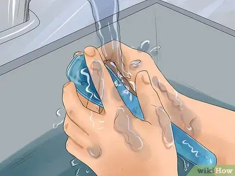 Imagen titulada Make an Easy StP (Stand to Pee) Device Step 11