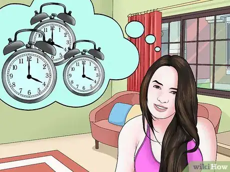 Imagen titulada Wake up with the Use of Multiple Alarms Step 2