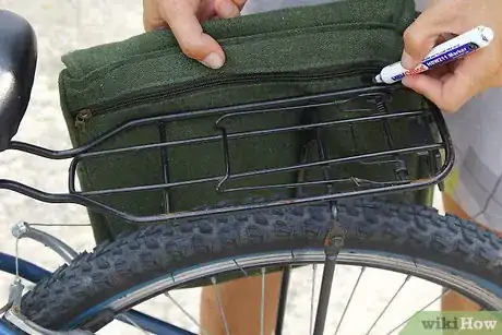 Imagen titulada Make a Bicycle Saddle Bag Step 22Bullet1