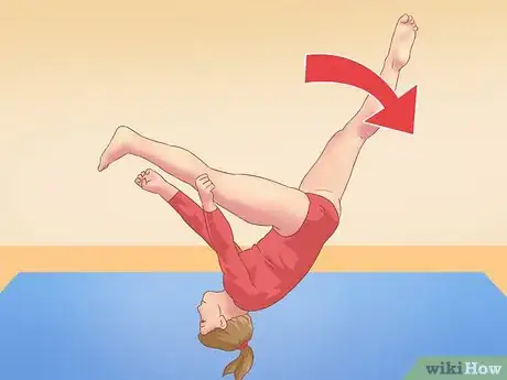 Imagen titulada Do a Front Tuck Step 1