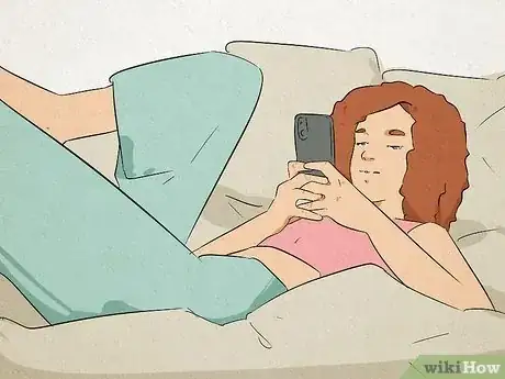 Imagen titulada What Does the Kiss Emoji Mean Step 5