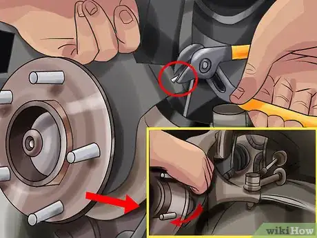 Imagen titulada Change Wheel Bearings Step 10