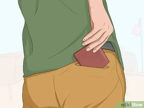 Imagen titulada Stop Losing Your Wallet Step 5
