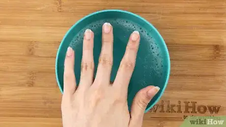 Imagen titulada Apply Fake Nails Without Glue Step 16