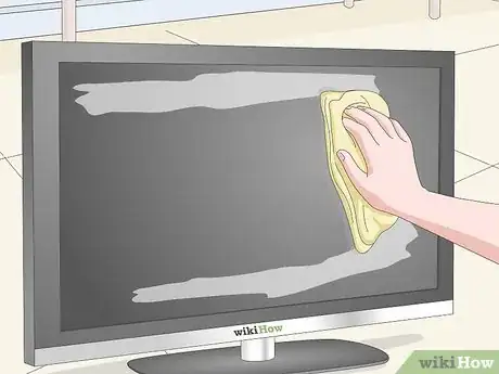 Imagen titulada Clean a Plasma Screen Step 9