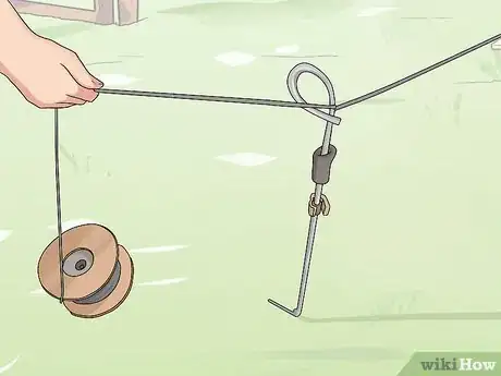 Imagen titulada Install and Use a Temporary Electric Fence for Cattle Step 5