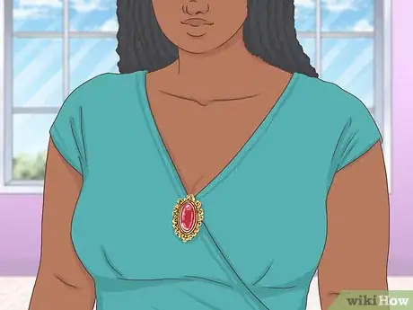 Imagen titulada Cover Cleavage in a Formal Dress Step 7