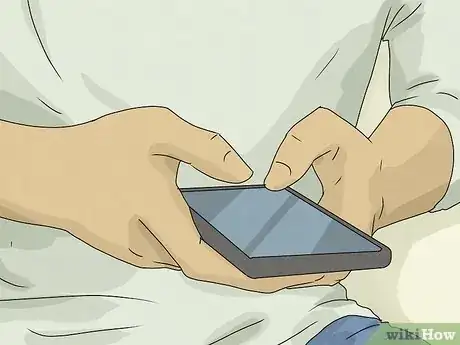 Imagen titulada Signs He Wants You to Be His Girlfriend Soon Step 5