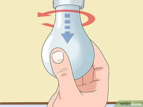 Imagen titulada Change a Lightbulb in a Recessed Light Step 6