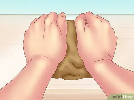 Imagen titulada Make a Clay Horse Step 4