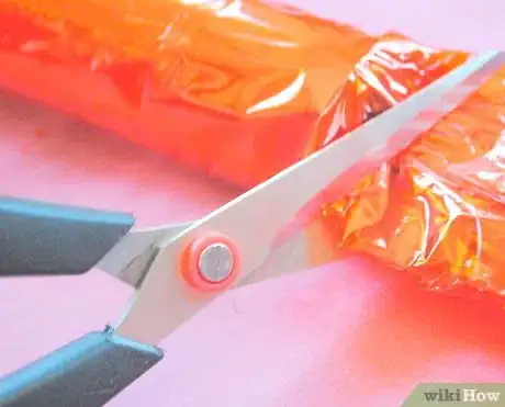 Imagen titulada Add Color to a Fluorescent Light Step 5