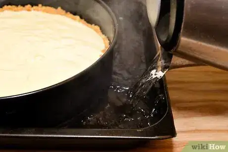 Imagen titulada Make a Baked Cheesecake Step 10