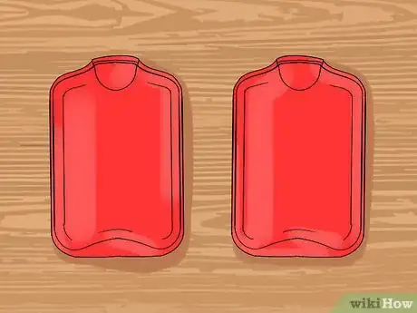 Imagen titulada Recycle an Old Hot Water Bottle Step 20