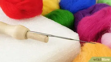 Imagen titulada Needle Felt Step 2