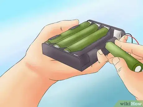 Imagen titulada Make a Portable and Rechargeable USB Charger Step 5