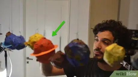Imagen titulada Make Papier Mâché Planets Step 13