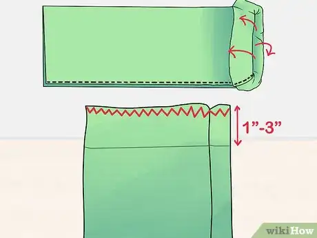 Imagen titulada Make a Snuggie Step 8