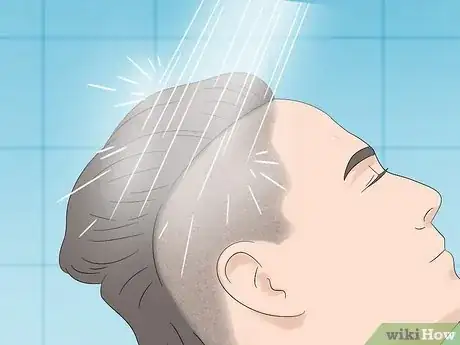 Imagen titulada Put up a Mohawk or Liberty Spikes Step 10