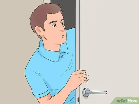 Imagen titulada Sneak Out of Your Second Story Window Step 14