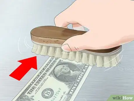 Imagen titulada Straighten Out a Dollar Bill Step 18