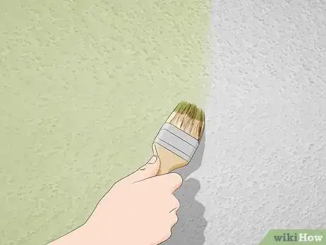 Imagen titulada Repair Textured Drywall Step 32