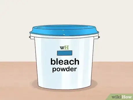 Imagen titulada Bleach Brown Hair Step 2