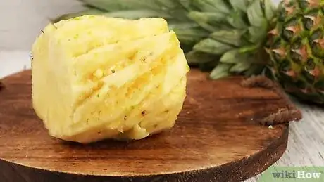 Imagen titulada Make Pineapple Juice Step 4